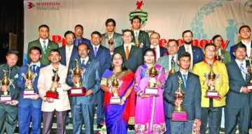 বসুন্ধরা গলফের পর্দা নামল