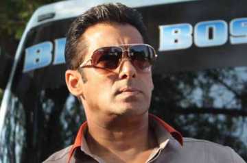 বিয়ে নয়, শুধু সমাজ সেবা