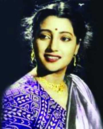 উন্নতির দিকে মহানায়িকা