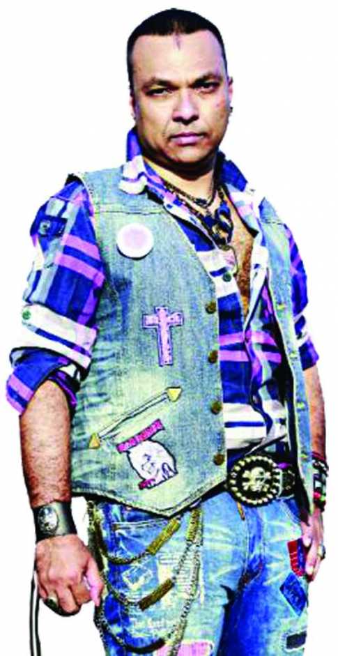 যুগের সঙ্গে তাল মিলাতে হবে
