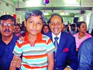 ফাহাদের দায়িত্ব নিলেন এরশাদ