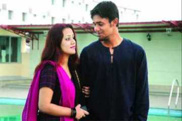 সংরক্ষিত আসনে লড়ছেন নাফিসপত্নী ঈশিতা