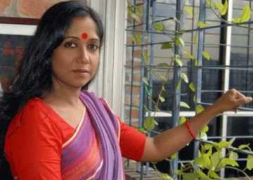 আওয়ামী লীগের মনোনয়নপত্র সংগ্রহ করলেন রোকেয়া প্রাচী
