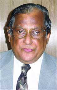 এখন সবই সত্য, সবই মিথ্যা