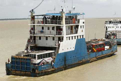 পাটুরিয়া-দৌলতদিয়া নৌ রুটে ফেরি চলাচল শুরু