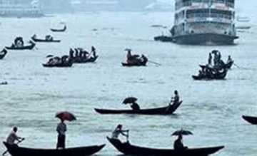 সুরমায় নৌকাডুবি: ১১ মৃতদেহ উদ্ধার, নিখোঁজ ৫০