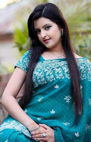 বিশ্ববিদ্যালয়ে যেতে পারছেন না পরী!