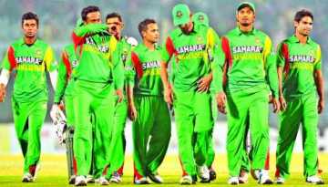 ঘুরে ফিরে সেই শেষ বল