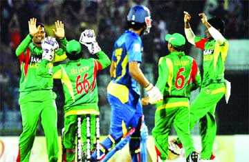 হেরেও পারফরম্যান্সে স্বস্তি 