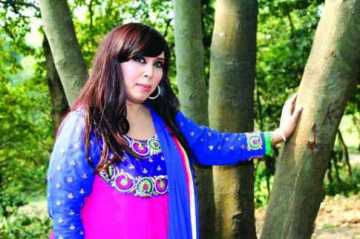 চিনুর মিউজিক ভিডিও