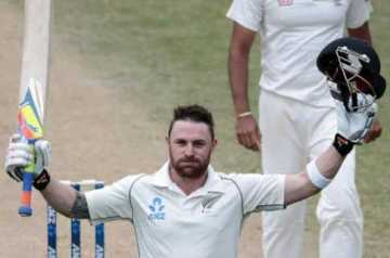 ম্যাককালামের রেকর্ডে মুছে গেল ভারতের হাসি