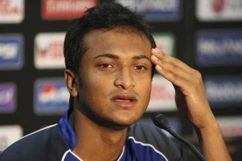 সাকিবের শাস্তি মওকুফের জন্য মানববন্ধন
