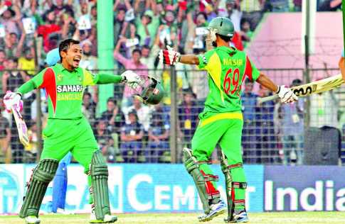 মুশফিকের অধিনায়কোচিত সেঞ্চুরি