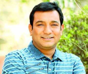 পরিবারের সঙ্গে তৌকীর