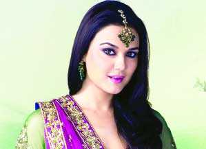 রাজনীতির মাঠে প্রীতি 