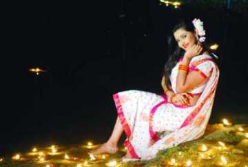 মে দিবসে রেশমা