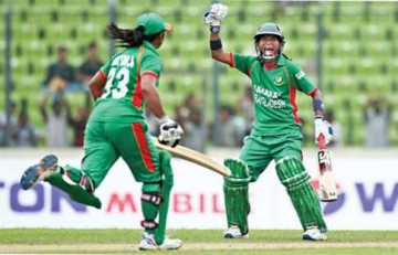ভারতের কাছে ১৬ রানে হারল সালমা বাহিনী