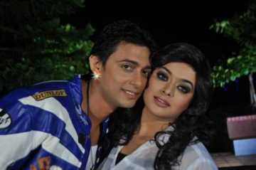 জায়েদ-সাহারার \\\'তোকে ভালোবাসতেই হবে\\\'
