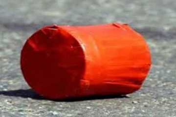 গুলিস্থানে দিনে-দুপুরে ককটেল ফাটিয়ে ছিনতাই