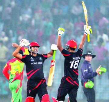 দুই ব্যাটসম্যানের উল্লাস