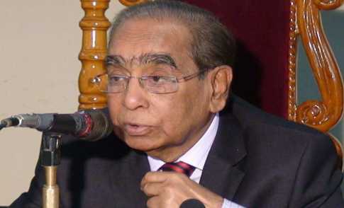 \\\'লন্ডনে বসে একজন মূর্খ ইতিহাস বিকৃতির অপপ্রয়াস চালাচ্ছে\\\'