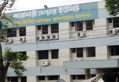 প্রাণ বাঁচাতে হাসপাতালে ১৯ মাস!