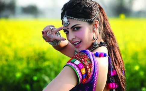 হাউজফুল থ্রিতে জ্যাকুলিন