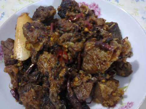 রেসিপি: কাঁটা মসলায় মাংস

