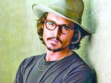 দেহরক্ষীর হাতে চড়!
