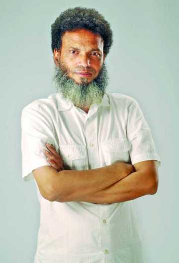 মানুষের জন্য গান করি