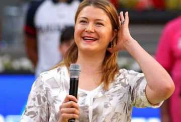 অবসর নিলেন সাফিনা