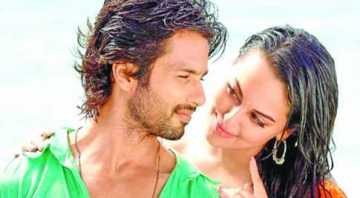 মধ্যরাতে