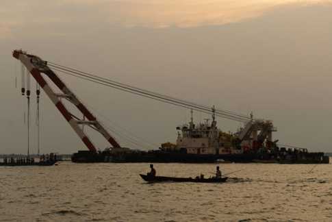 ত্রুটি নিয়েই ফিটনেস সনদ পায় লঞ্চটি