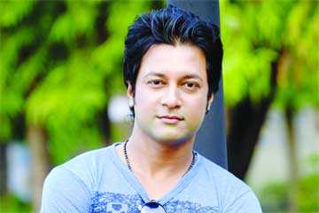 এবার অ্যাকশন হিরো ইমন 