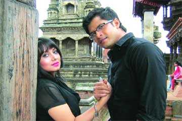 তেঁতুল পাতায় নয় জন 