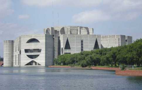 ধূমপানমুক্ত হচ্ছে সংসদ