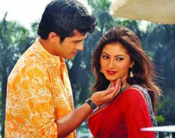 নিলয়-শশীর অন্যরকম প্রেম
