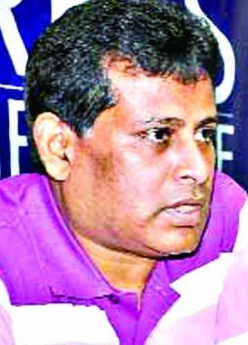 ‘ম্যানেজার তো আর খেলতে পারে না’