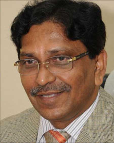 গুলশানে সরকারি জমি নিলেন হানিফ