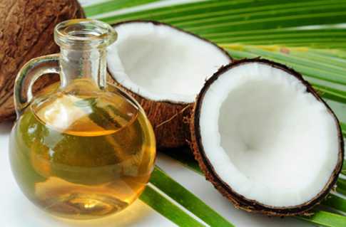 অপ্রত্যাশিত মেদ ঝরাতে নারকেল তেল