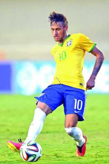 নেইমার আলোয় উজ্জ্বল ব্রাজিল 
