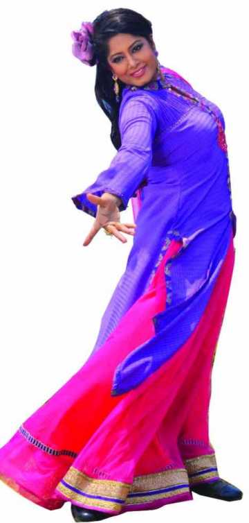 নতুন আলোয় মৌসুমী 