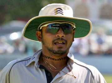 অবসর নিলেন মুরালি কার্তিক