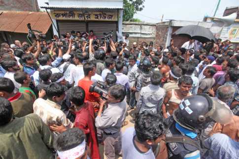 মিরপুর বিহারি ক্যাম্পের সংঘর্ষ নিয়ন্ত্রণে