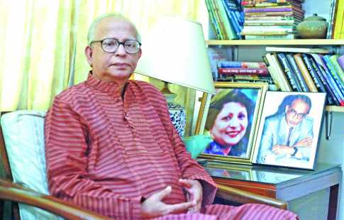 সৃজনশীল কথাশিল্পী হাসনাত আবদুল হাই 