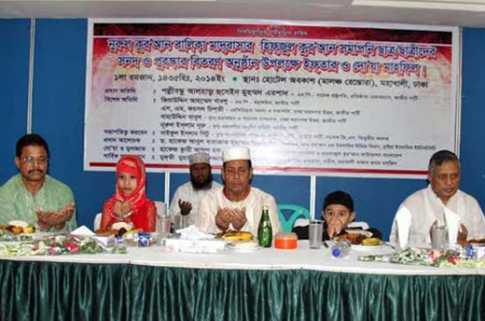 এরশাদের ইফতার বর্জন করলেন সাংবাদিকরা