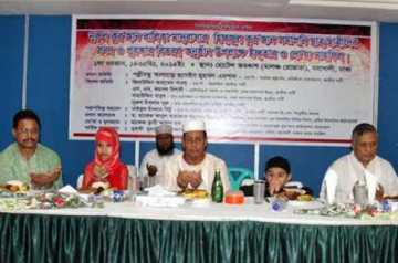 এরশাদের ইফতার বর্জন করলেন সাংবাদিকরা