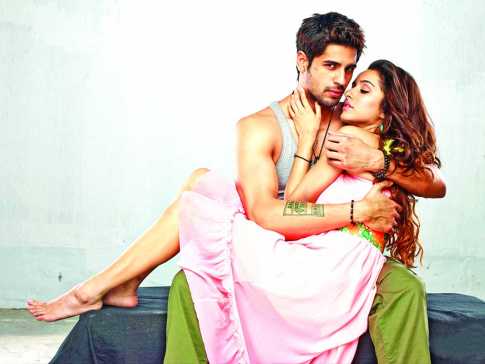 তিন দিনেই ৫০ কোটি রুপি 
