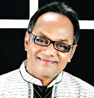 মিষ্টি মেয়ে কবরী  