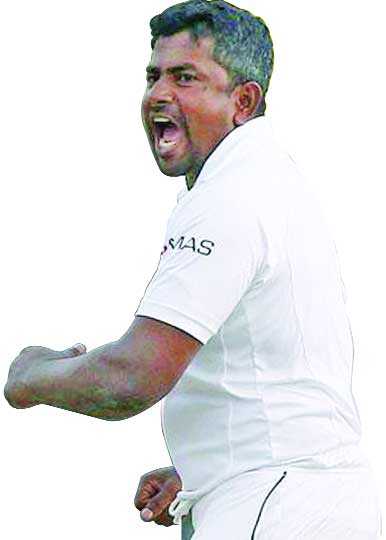 হেরাথের ঘূর্ণিতে অসহায় পাকিস্তান